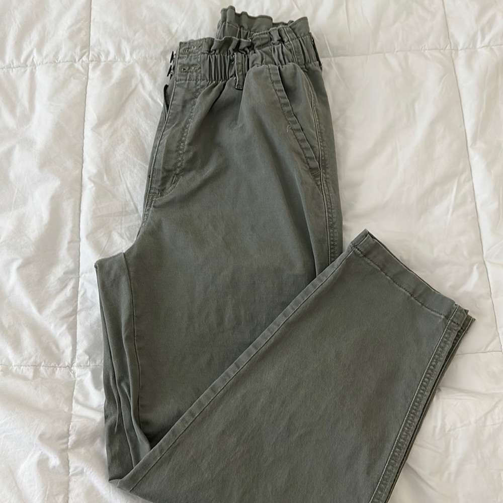 Universal Thread olive green pants